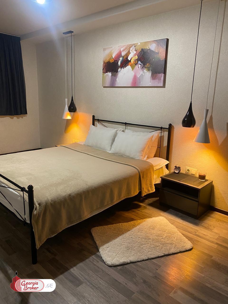 ქირავდება ახალი გარემონტებული 2 ოთახიანი ბინა ვერაზე